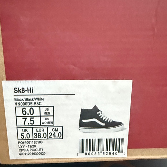 Vans Men's Classic Black and White Sneakers - Picture 4 of 4